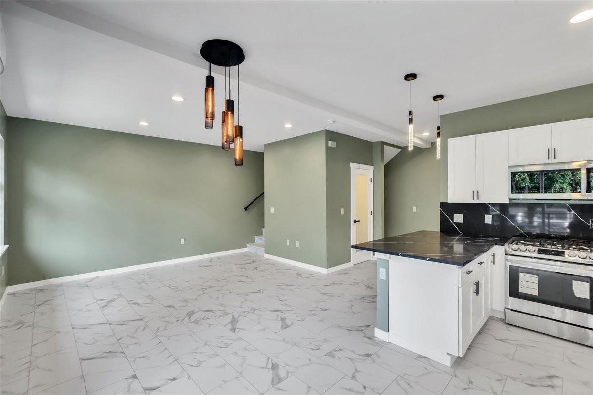 3117 Ne 133rd St #A - Photo 7 of 15
