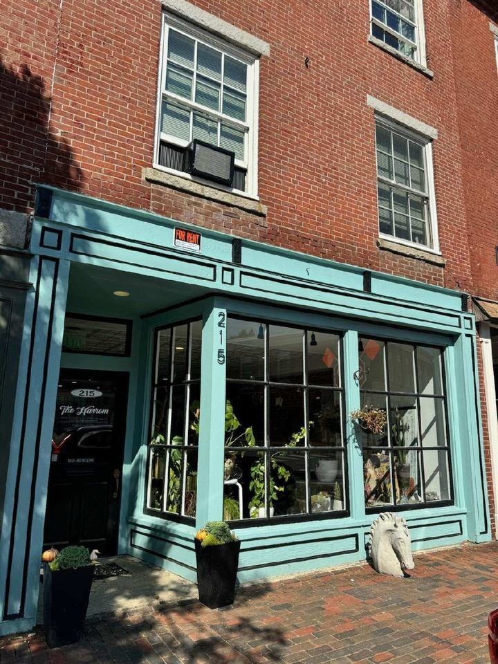 215 Water St - Photo 3 of 4