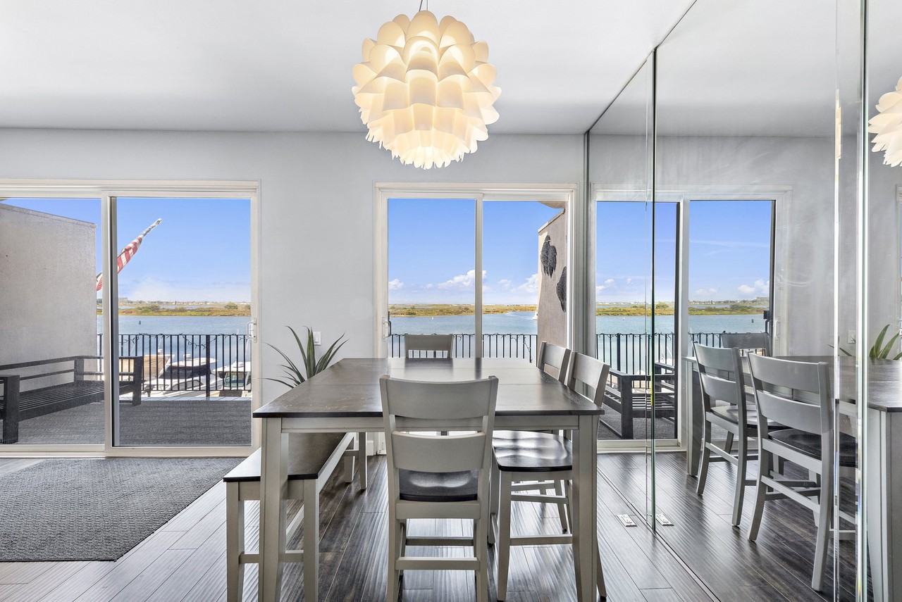 16102 Mariner Dr #12 - Photo 3 of 44