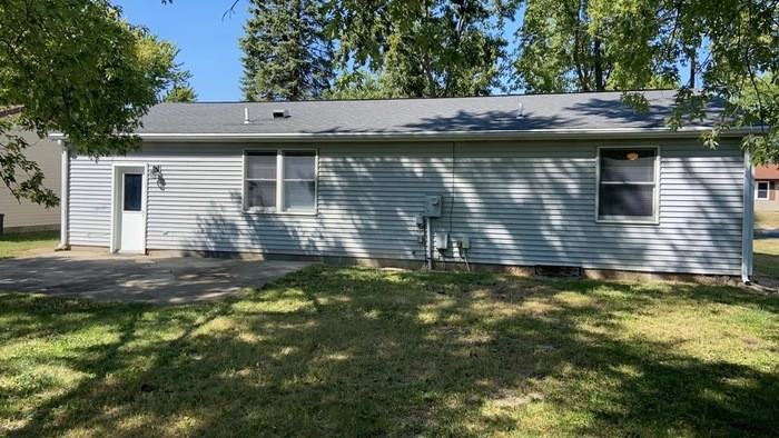 114 Lynnfield Cir - Photo 2 of 35