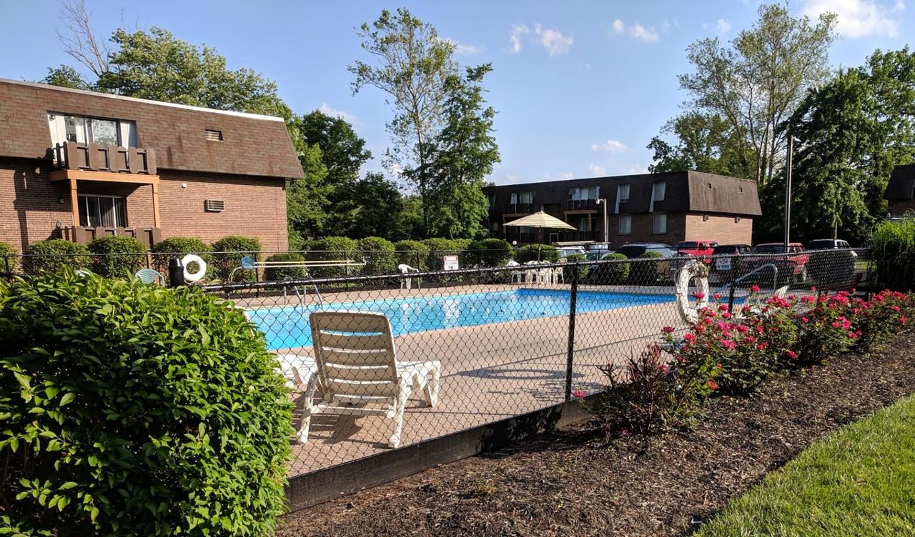 Deer Pointe - Photo 2 of 2