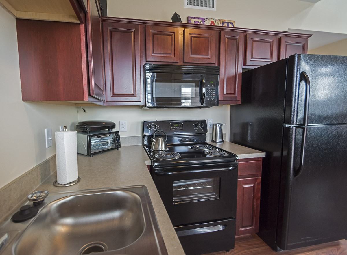 Tenth & College Horizons Apartments - Photo 5 of 50