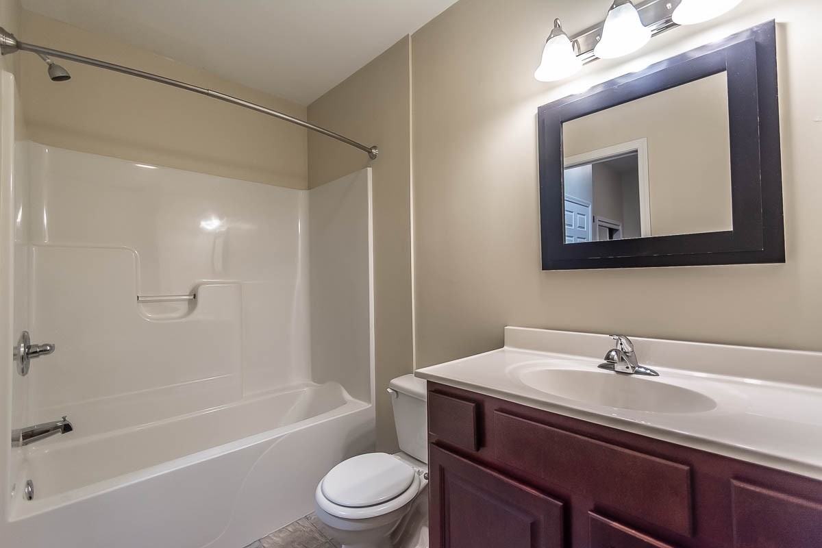 Tenth & College Horizons Apartments - Photo 7 of 50