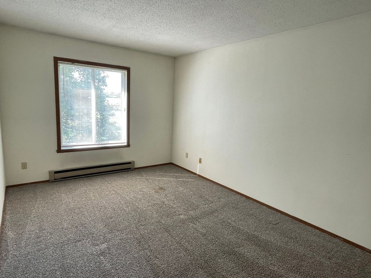 71 Center St Apt C - Photo 6 of 9