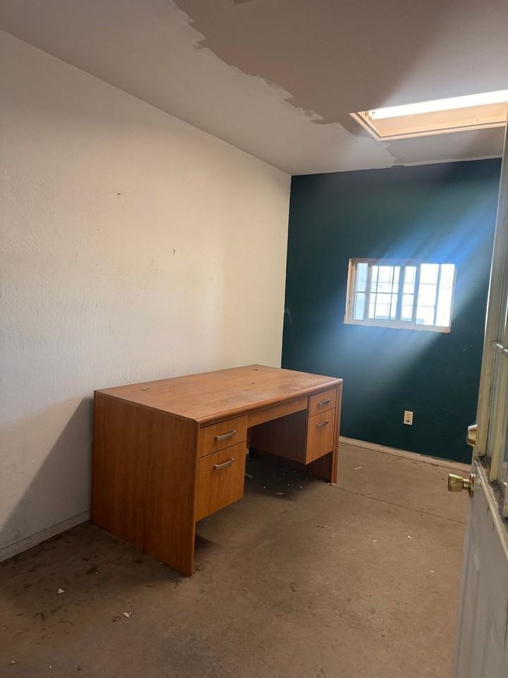 412 Bastille Dr #1B - Photo 2 of 6