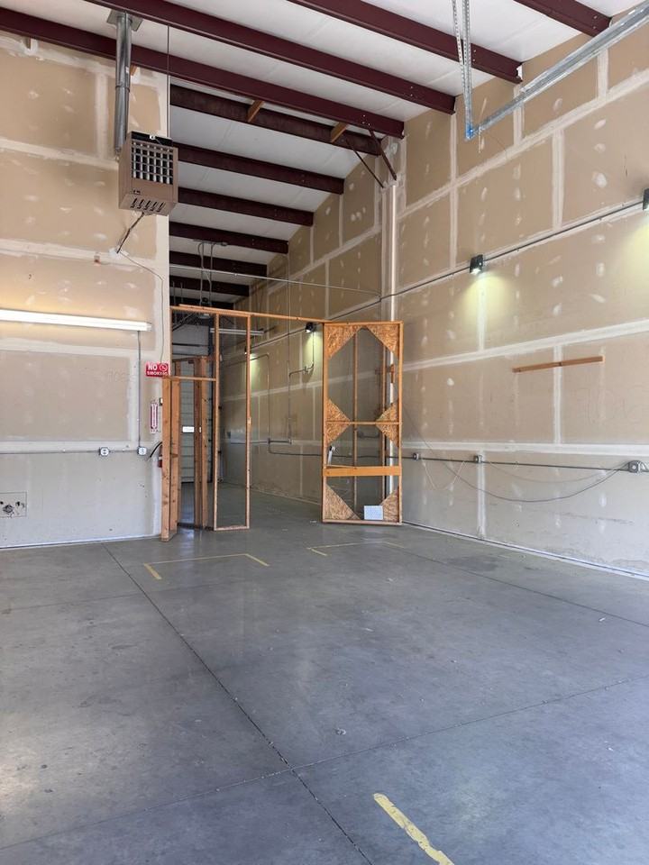 412 Bastille Dr #1B - Photo 6 of 6