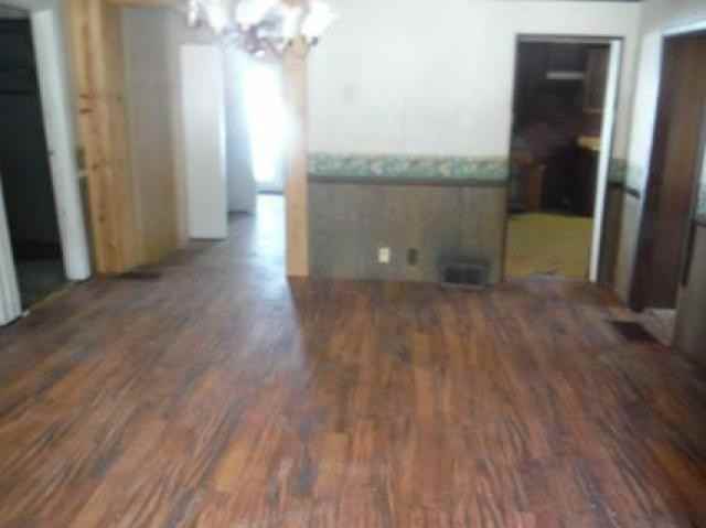 13319 N Dr North - Photo 2 of 9