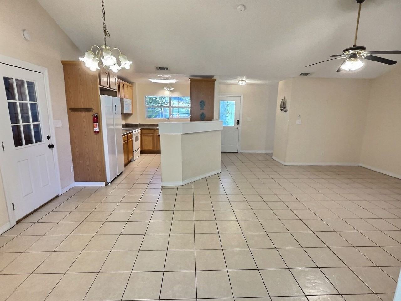 1705 Seagull Ave - Photo 7 of 36