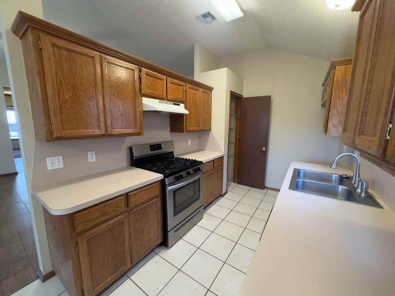 623 Rimrock Road - Photo 3 of 24