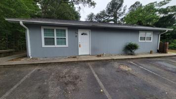 featured image of 3008 E North St