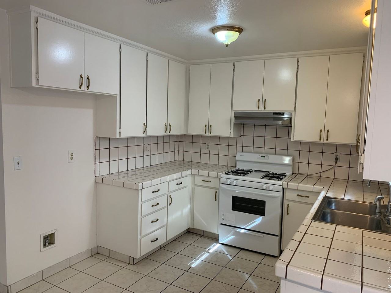 2111 Joynichole Dr - Photo 7 of 23