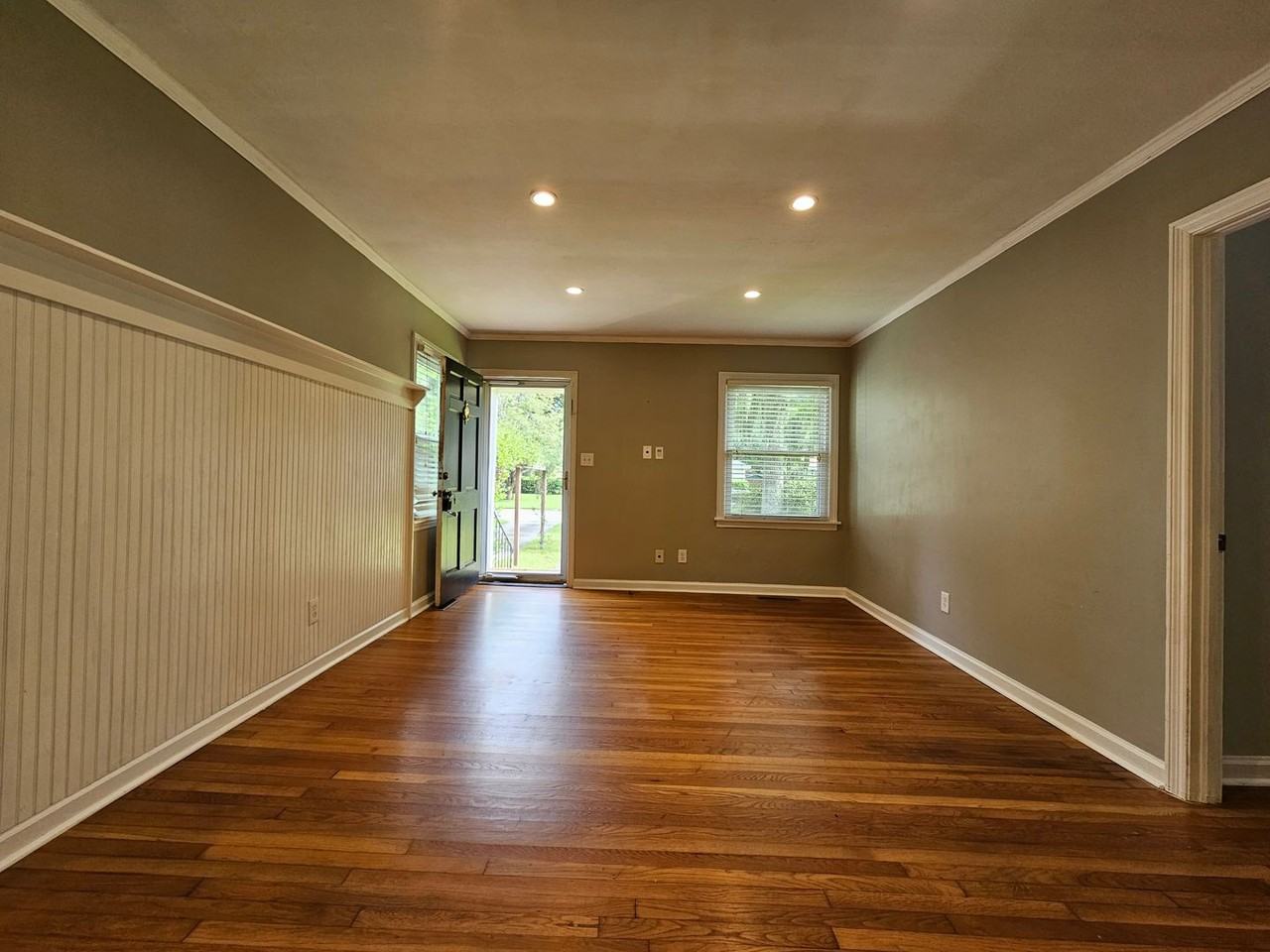 303 Brandywine Rd - Photo 3 of 18