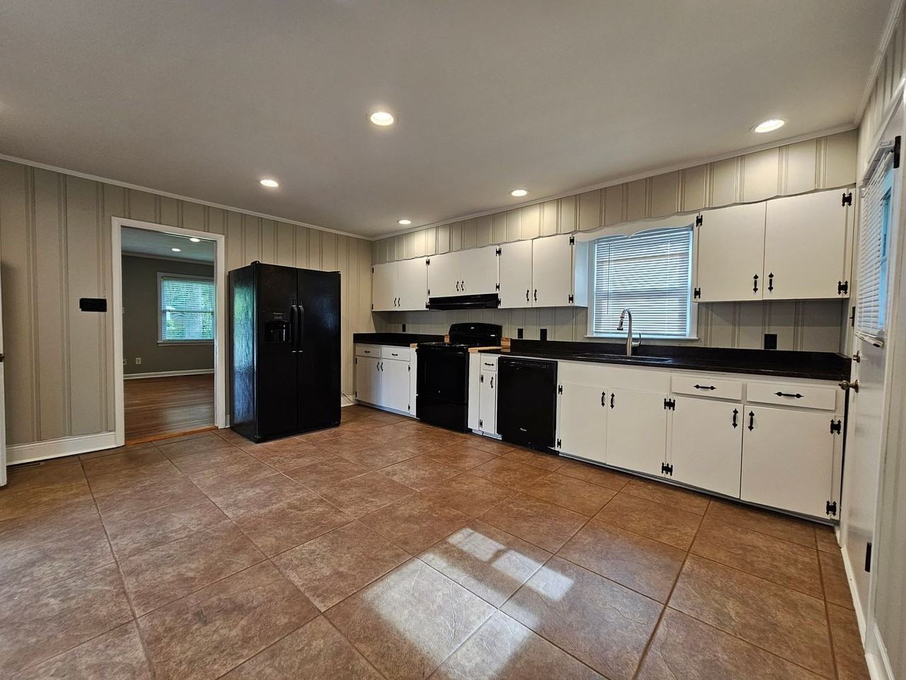 303 Brandywine Rd - Photo 4 of 18