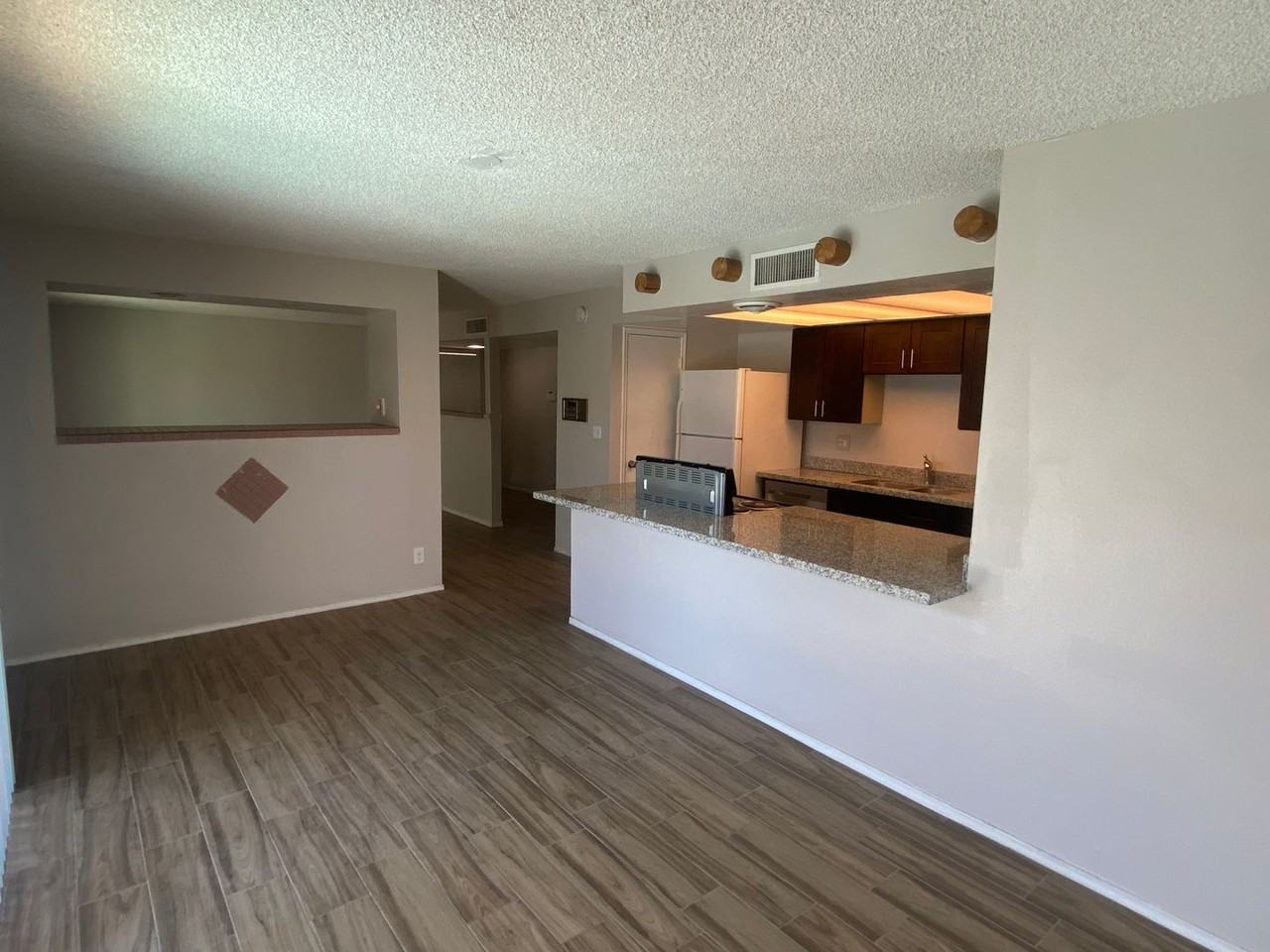 3208 W Sahuaro Dr - Photo 4 of 23