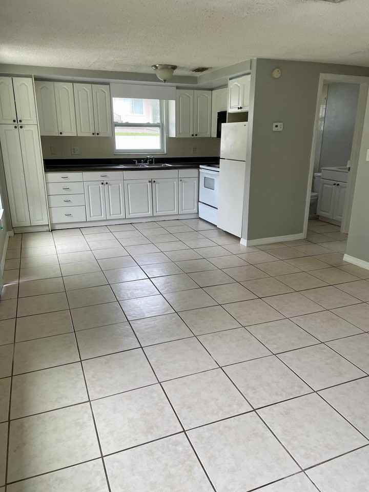 6608 Van Buren St - Photo 4 of 11