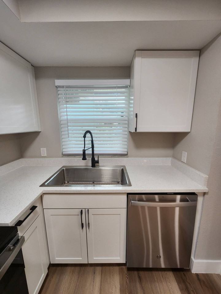 281 Gardner Ln - Photo 5 of 50