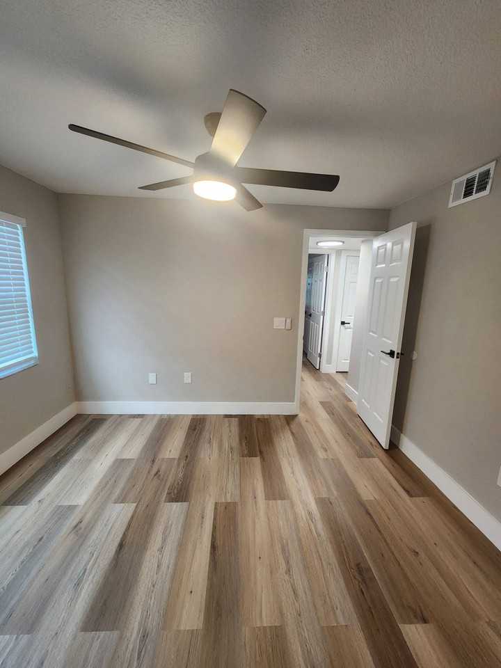 281 Gardner Ln - Photo 6 of 50
