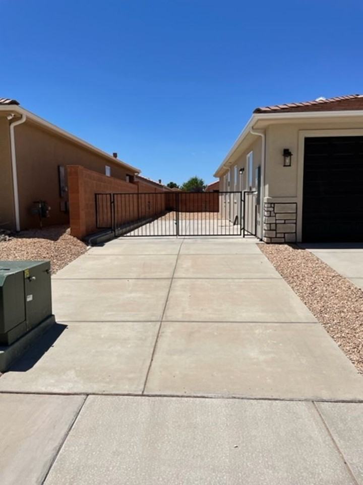 2446 S 630 W - Photo 4 of 43