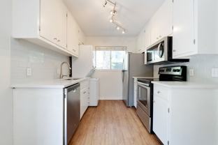 607 E 43rd Street - Photo 1 of 1