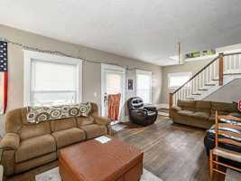 featured image of 220 University Ave