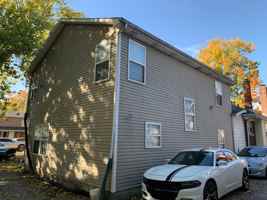 featured image of 222 University Ave