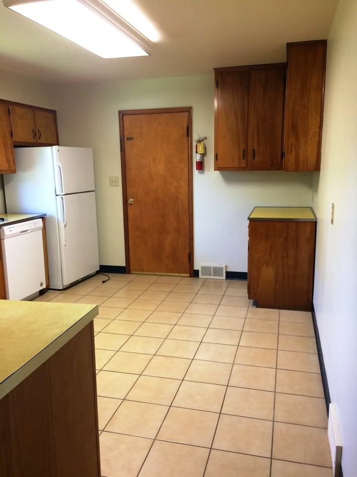 2612 E Edwards Row - Photo 4 of 8