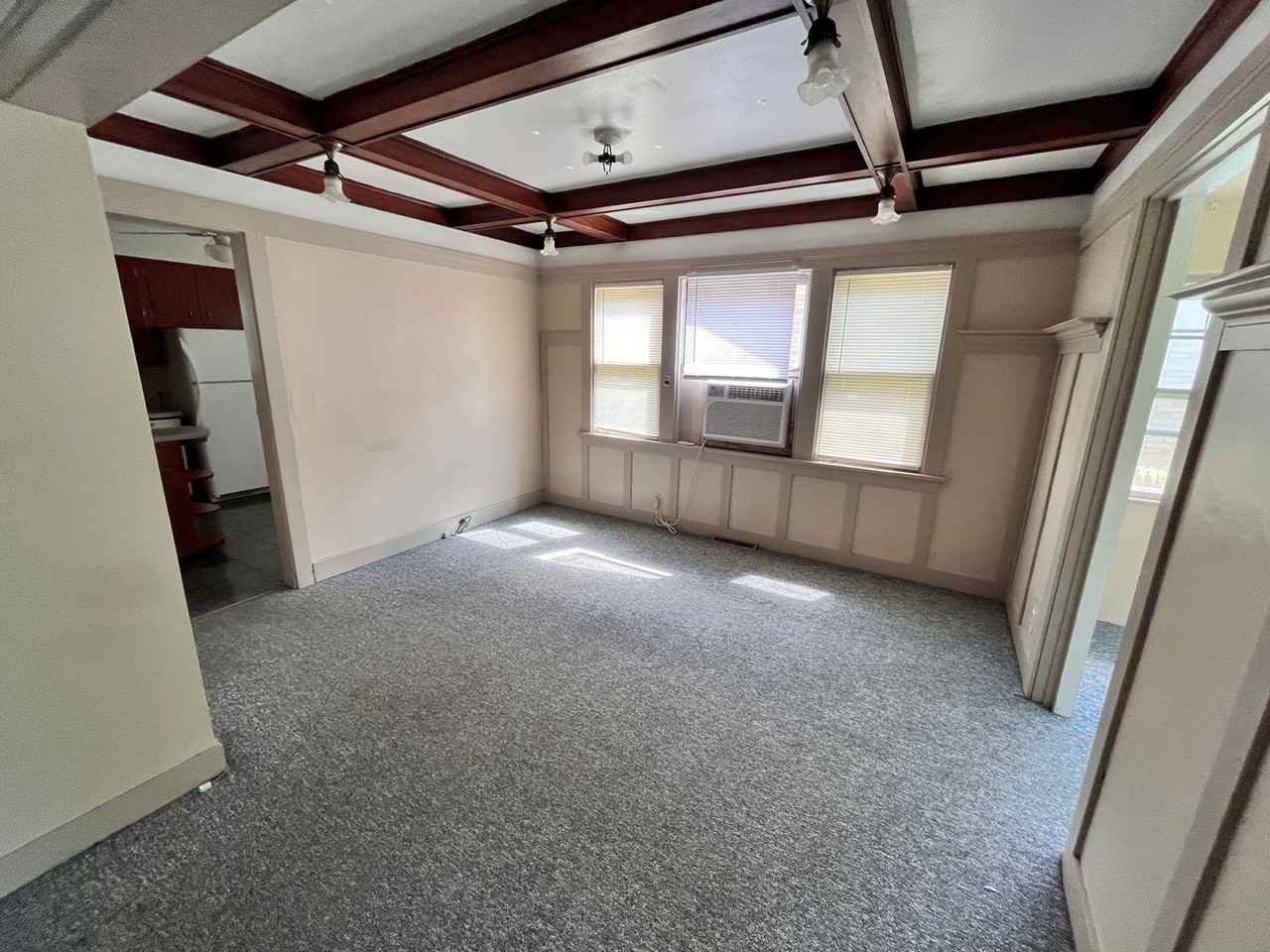 150 E Stadium Ave - Photo 4 of 11
