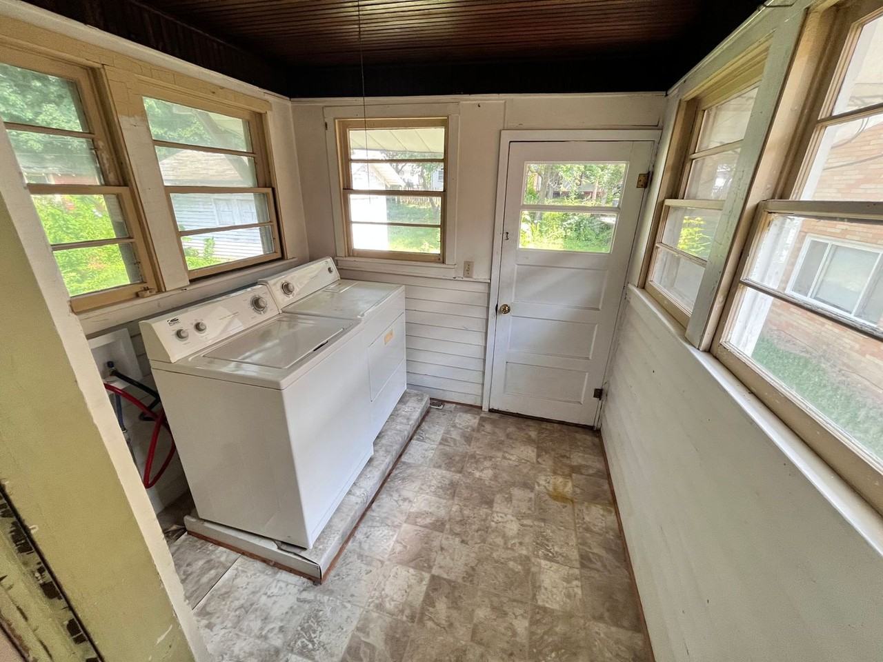 150 E Stadium Ave - Photo 7 of 11