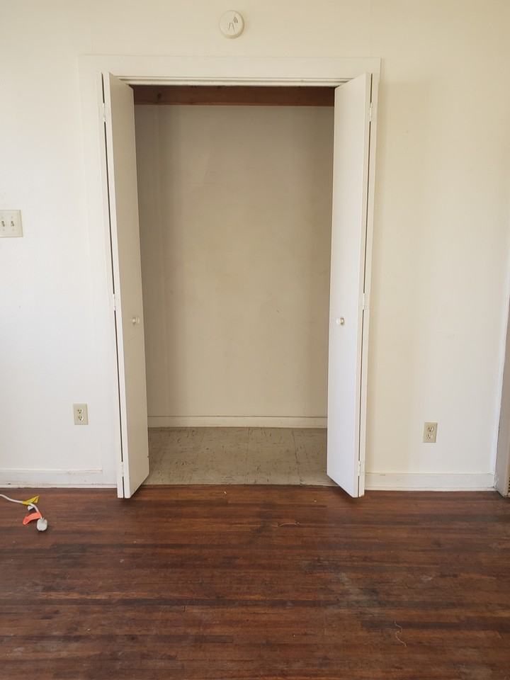 749 E North 12th St - Photo 5 of 8