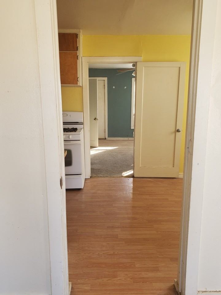 749 E North 12th St - Photo 6 of 8