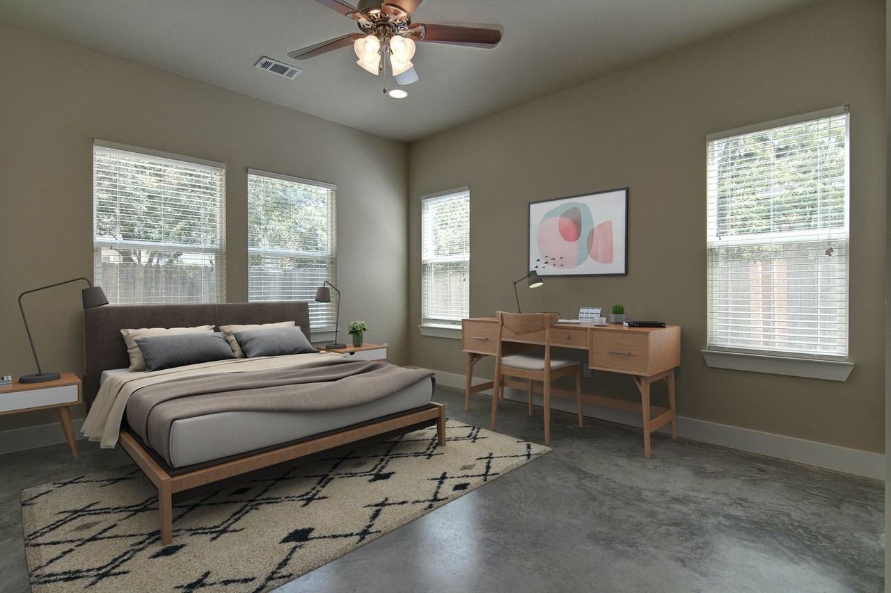 912 E 38th St - Photo 2 of 25