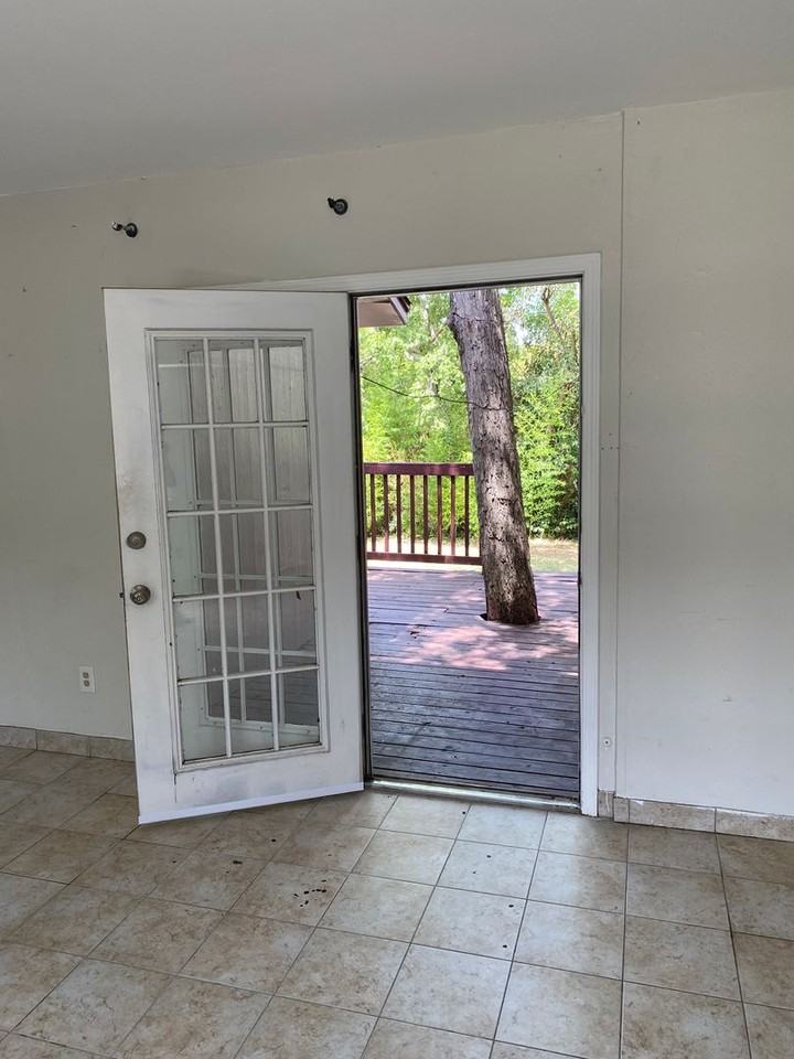 827 Harris Ave - Photo 6 of 11