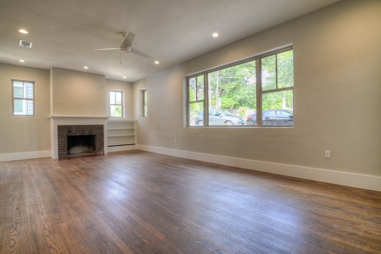 3109 Walling Dr - Photo 4 of 43