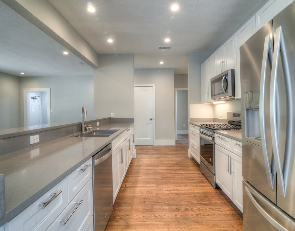 3109 Walling Dr - Photo 6 of 43