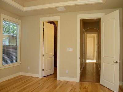 304 Zennia Street - Photo 7 of 23