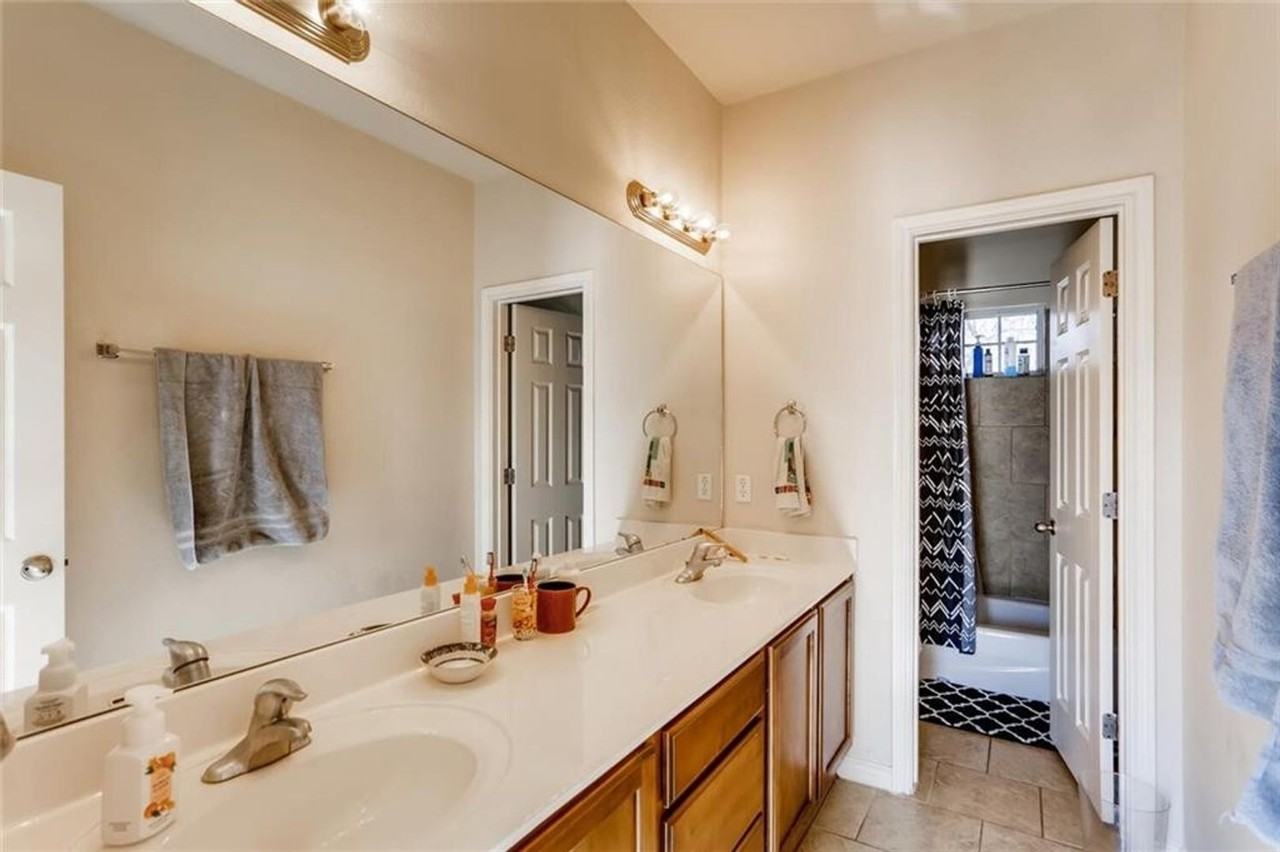 5208 Martin Ave - Photo 4 of 32