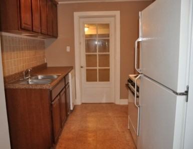 1079 Duncan Avenue - Photo 4 of 10