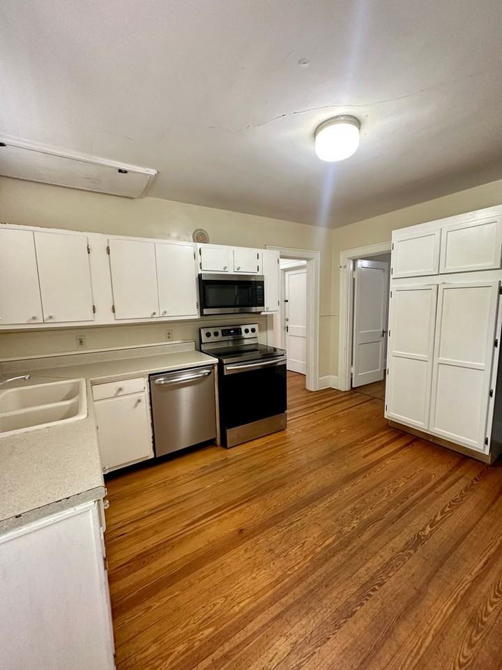 415 Pyke Rd - Photo 3 of 33