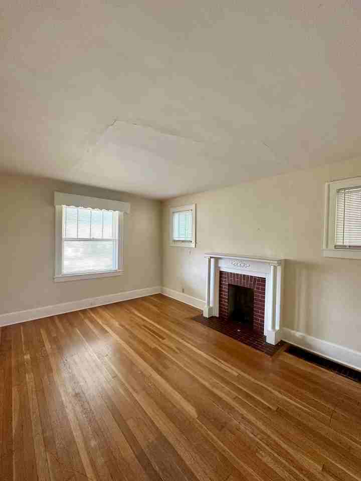 415 Pyke Rd - Photo 5 of 33