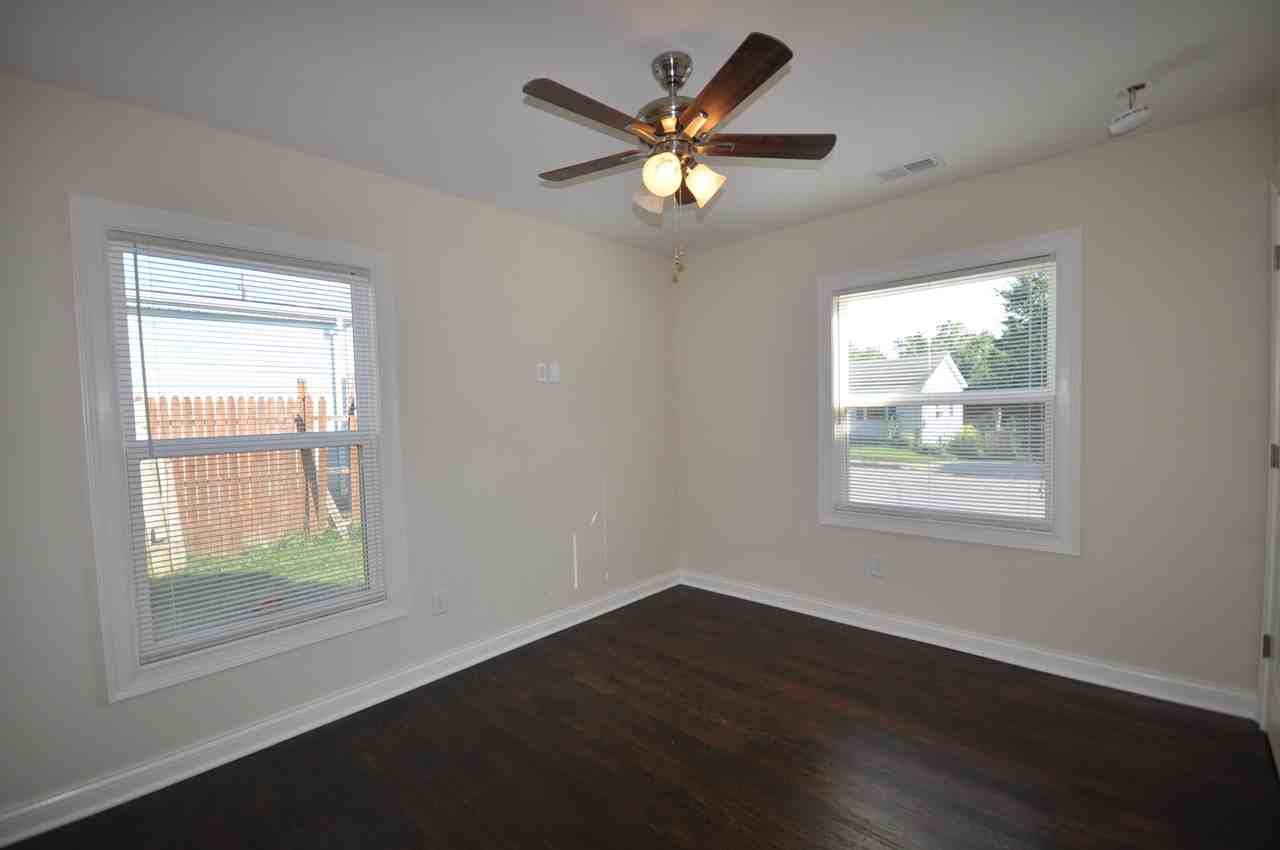 720 Addison Ave - Photo 3 of 13