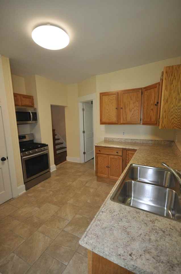 1080 Duncan Ave - Photo 7 of 27