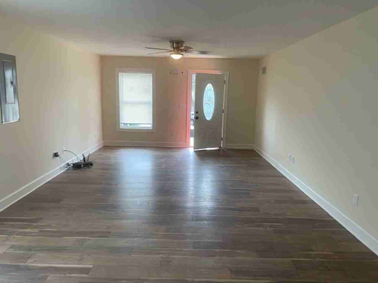 513 Addison Ave - Photo 4 of 15