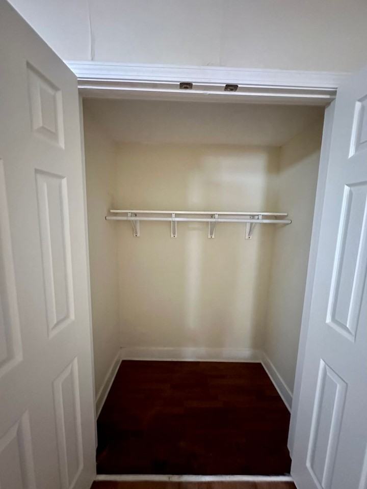 717 Golfview Dr - Photo 4 of 13