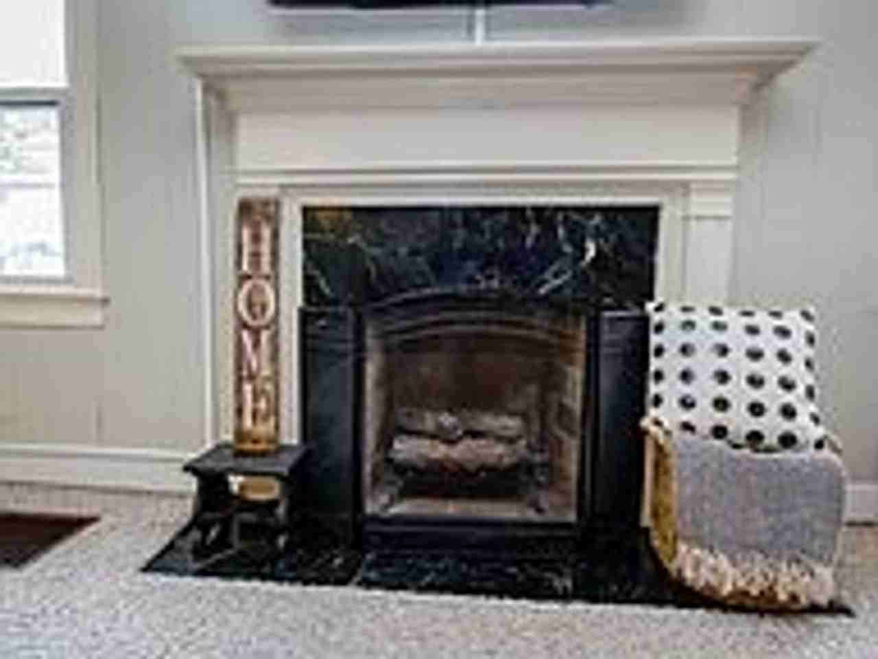 1083 Duncan Ave - Photo 4 of 6