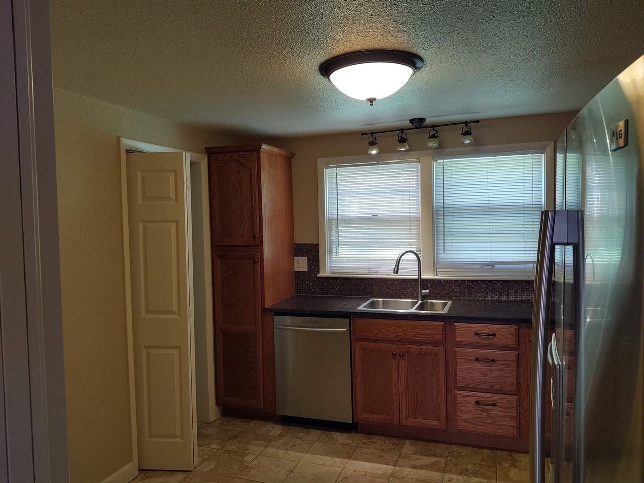1432 Bonforte Blvd - Photo 4 of 12