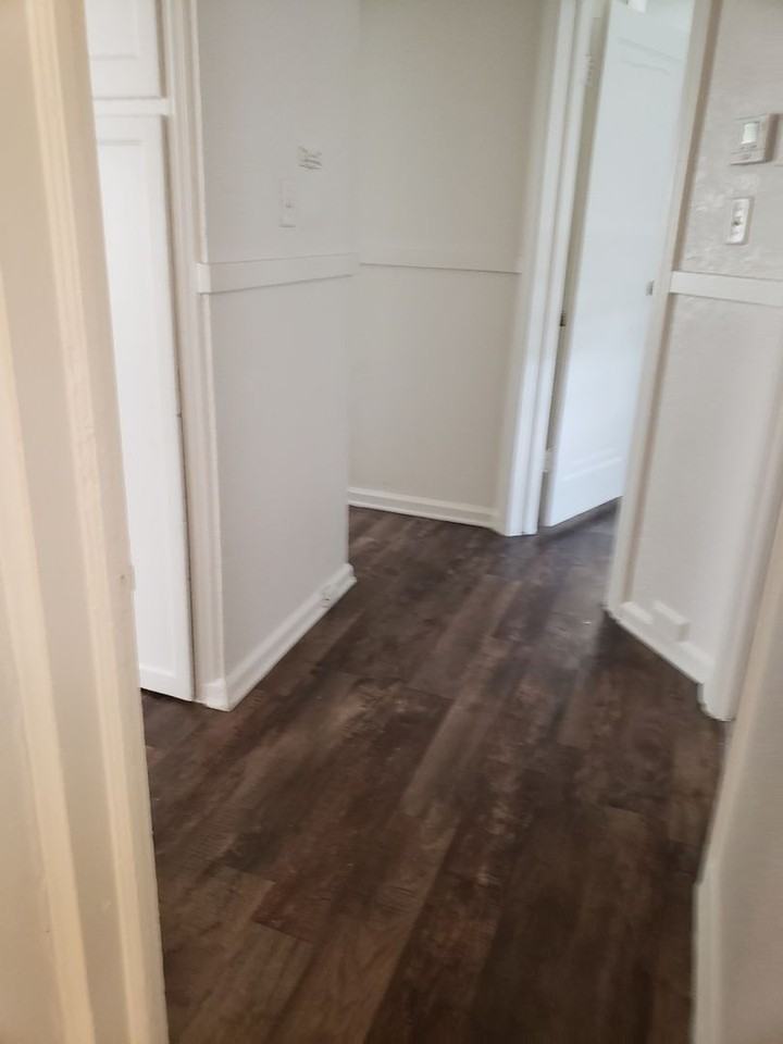 4422 N 30th St - Photo 3 of 8
