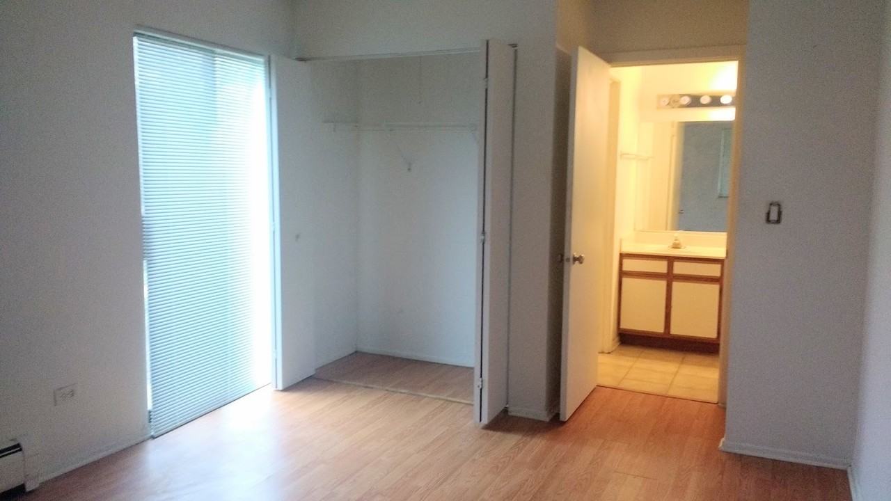 1813 Hemlock Pl - Photo 7 of 11