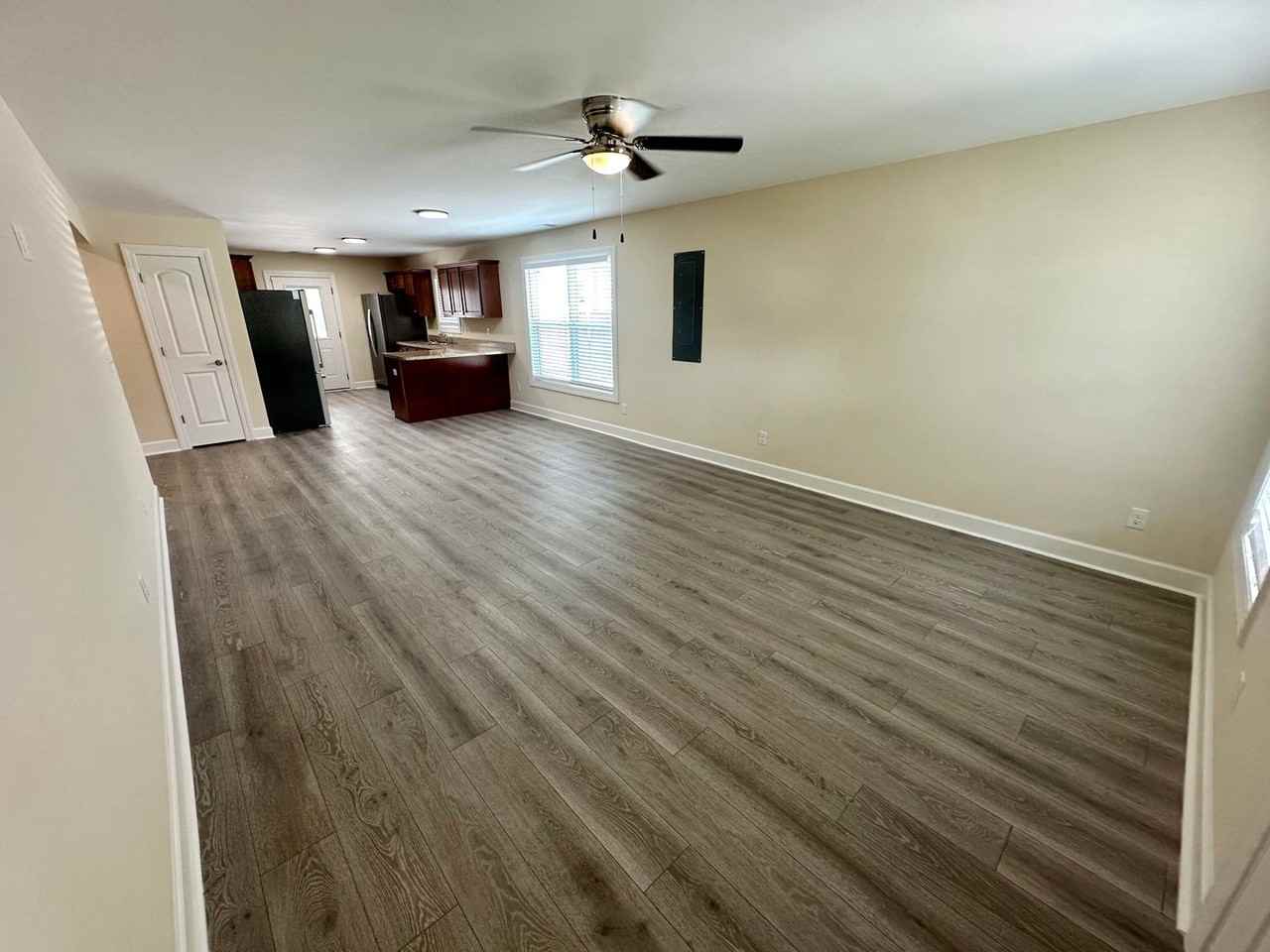 522 Addison Ave - Photo 6 of 39