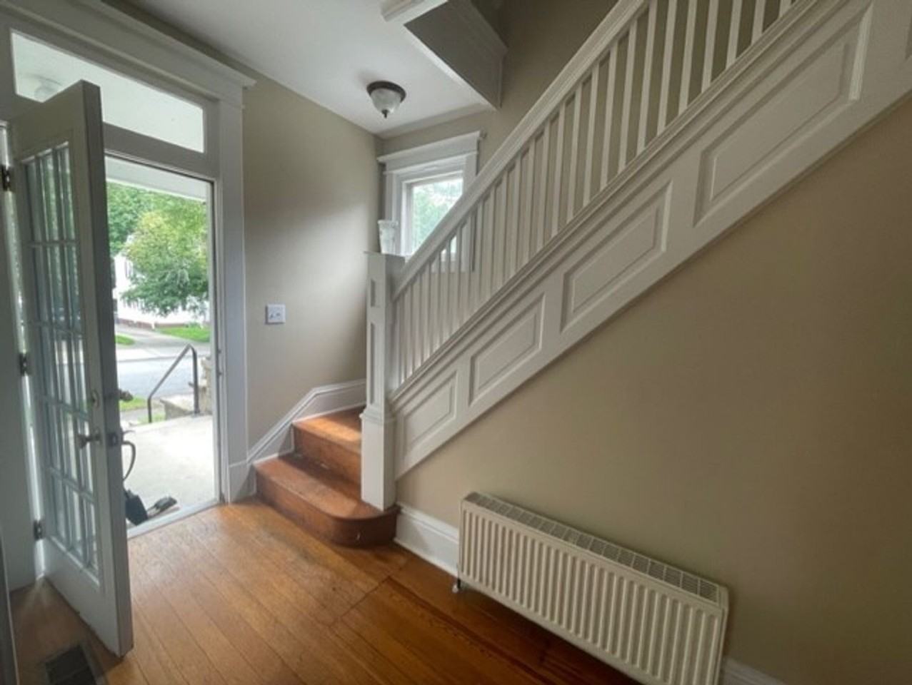 461 Littleton St - Photo 2 of 28