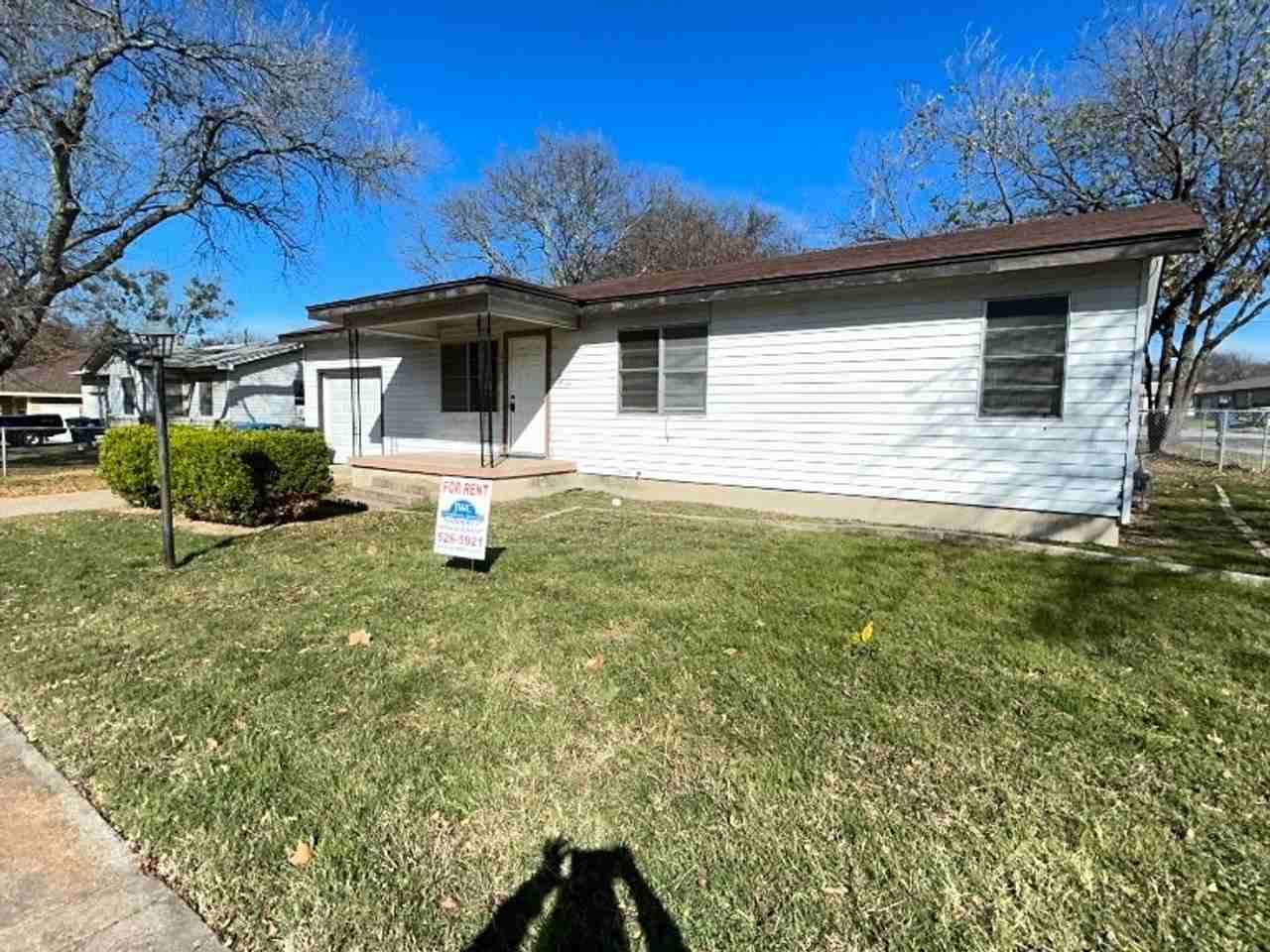 602 W Washington Ave - Photo 2 of 23